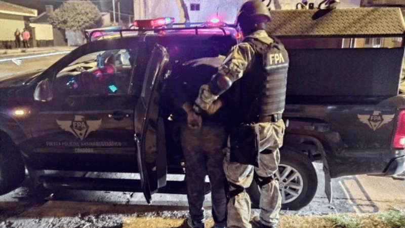 Sujeto-detenido-y-sentenciado-por-venta-de-drogas-en-Oliva.png